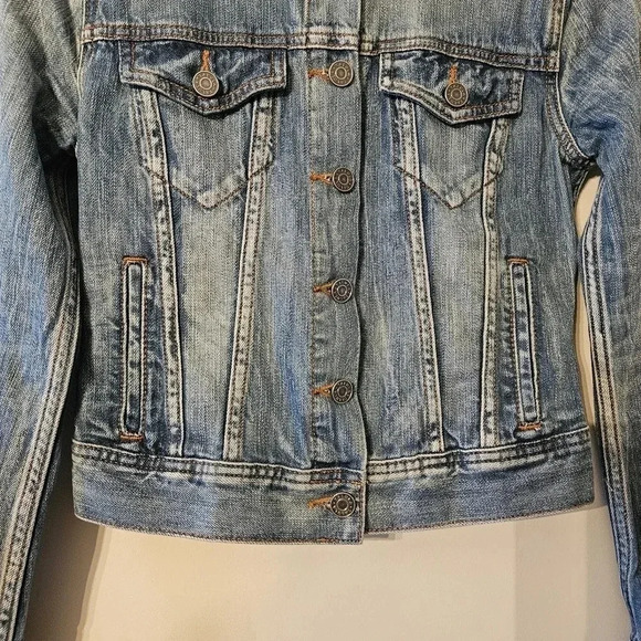 Aritzia Talula Edo Denim Cropped Jean Jacket Wash Size XS. - Picture 6 of 15